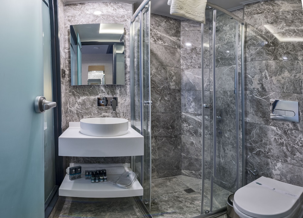 Genova Hotel - Image 54