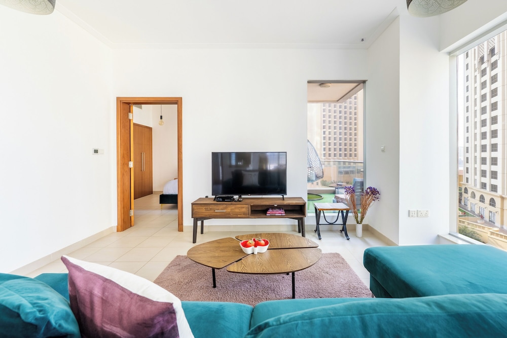 Excellent Panoramic 1BR at Attessa