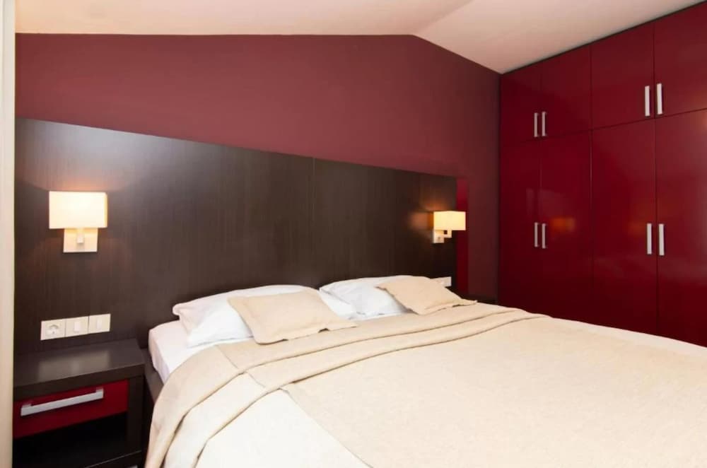 Marina Portorož Family Friendly Apartment 2