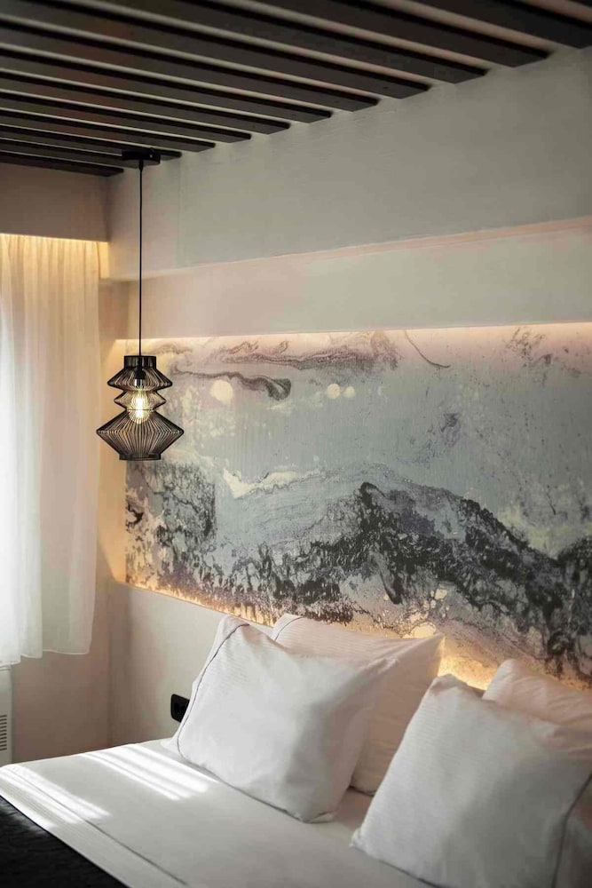 ArmonOia Suites