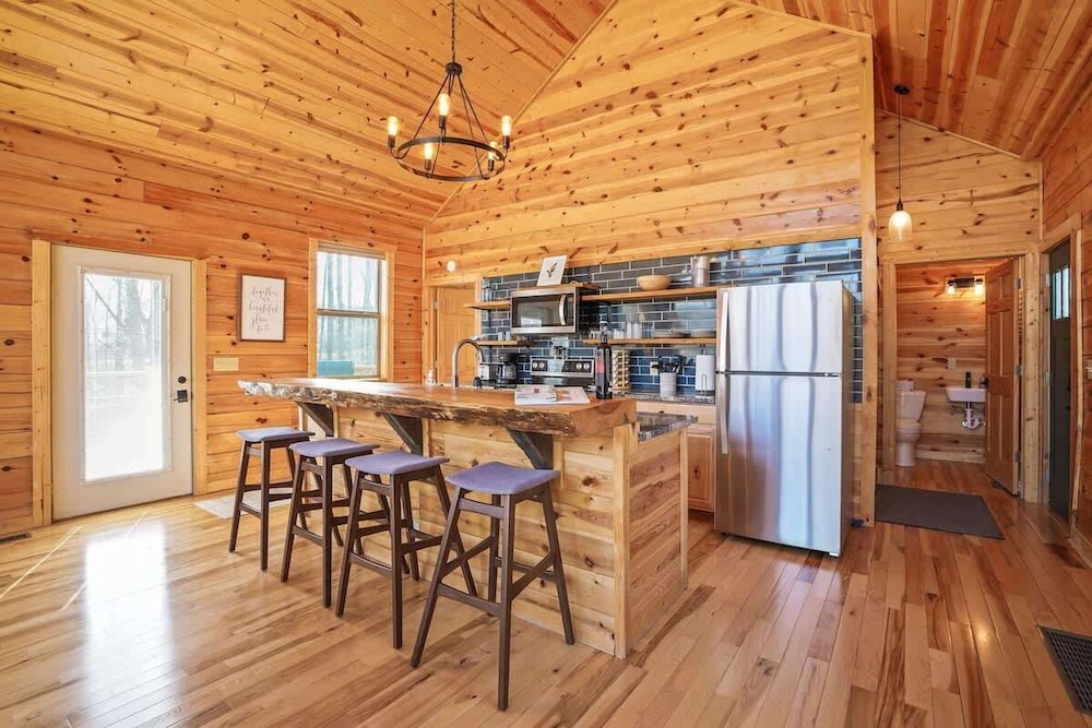 Fern Haven A Modern Take on Hocking Hills Cabins