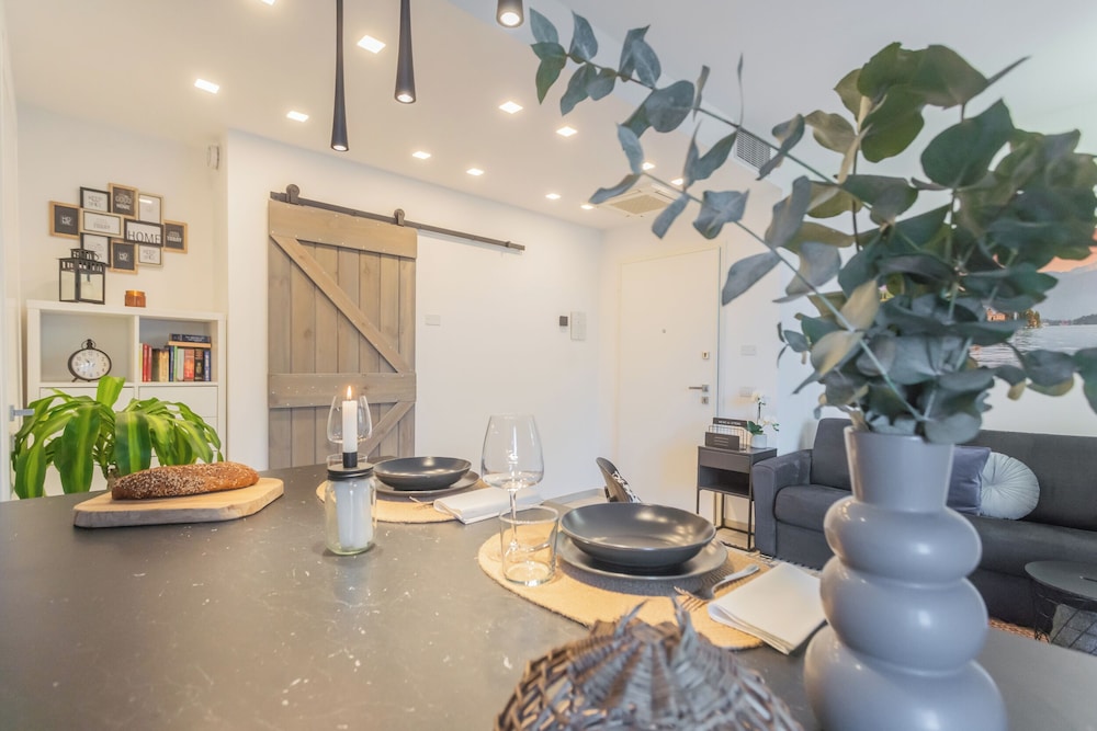 We Lake Como by Rent all Como
