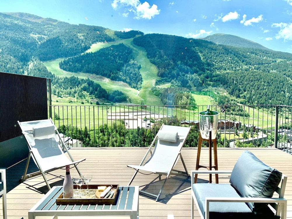 Ski Chalet Andorra - El Tarter by KOKONO