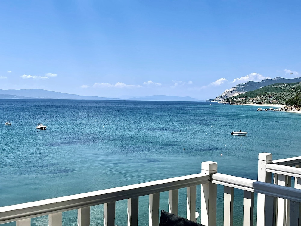 ARCHONTIKO SEASIDE HOTEL photo 2