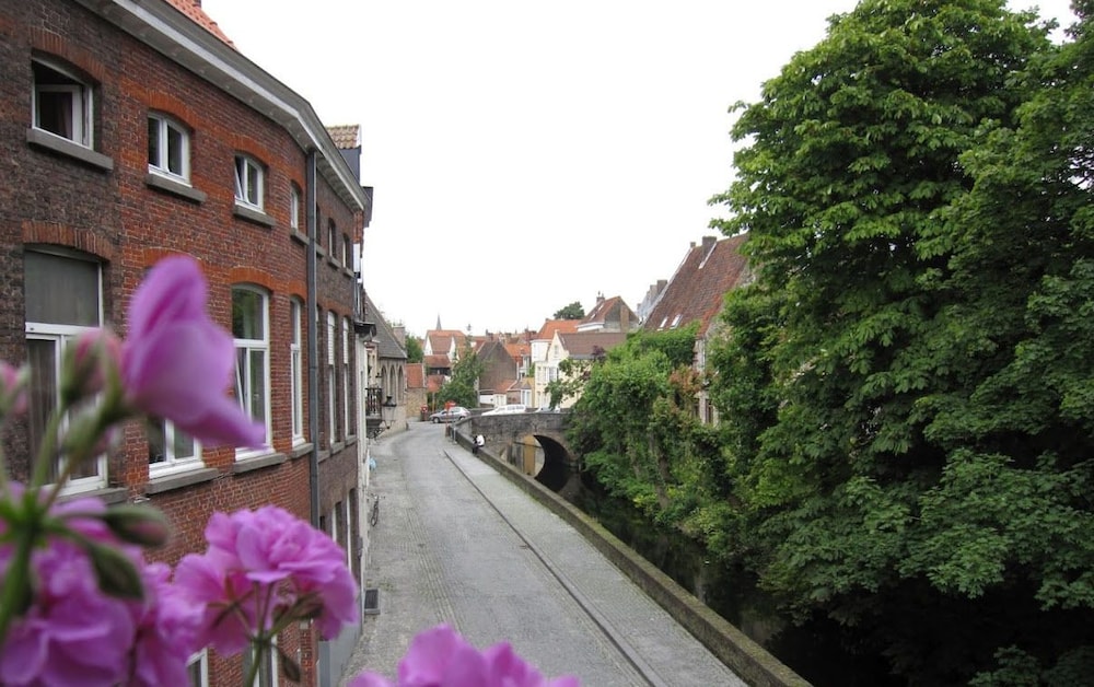 Bruges Vacations - Hotel Ensor - Property Image 2