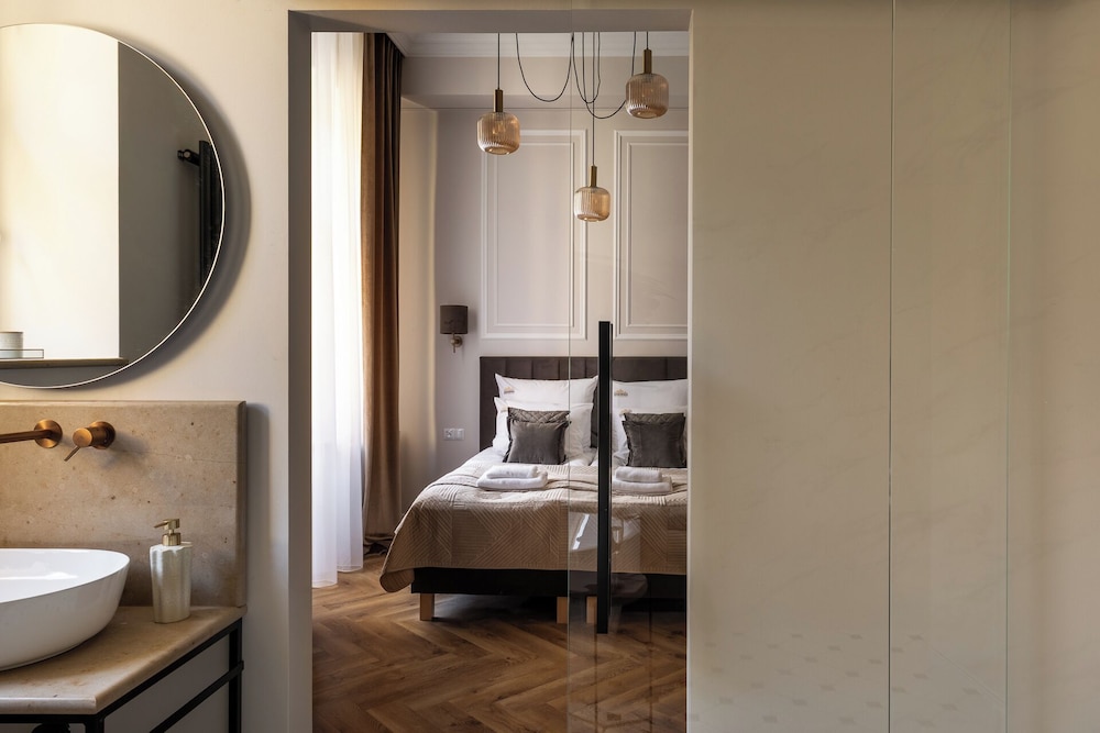 OLD TOWN Charm & Chic by Downtown Apartments