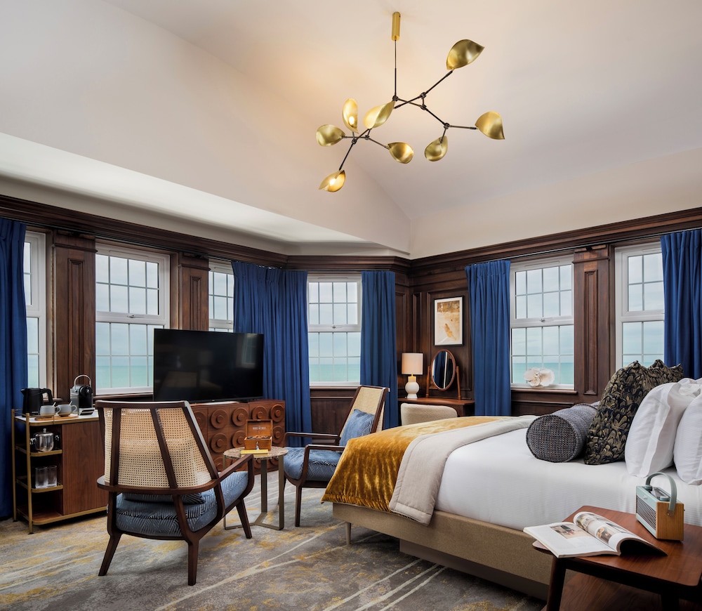 White Horses by Everly Hotels Collection view 5