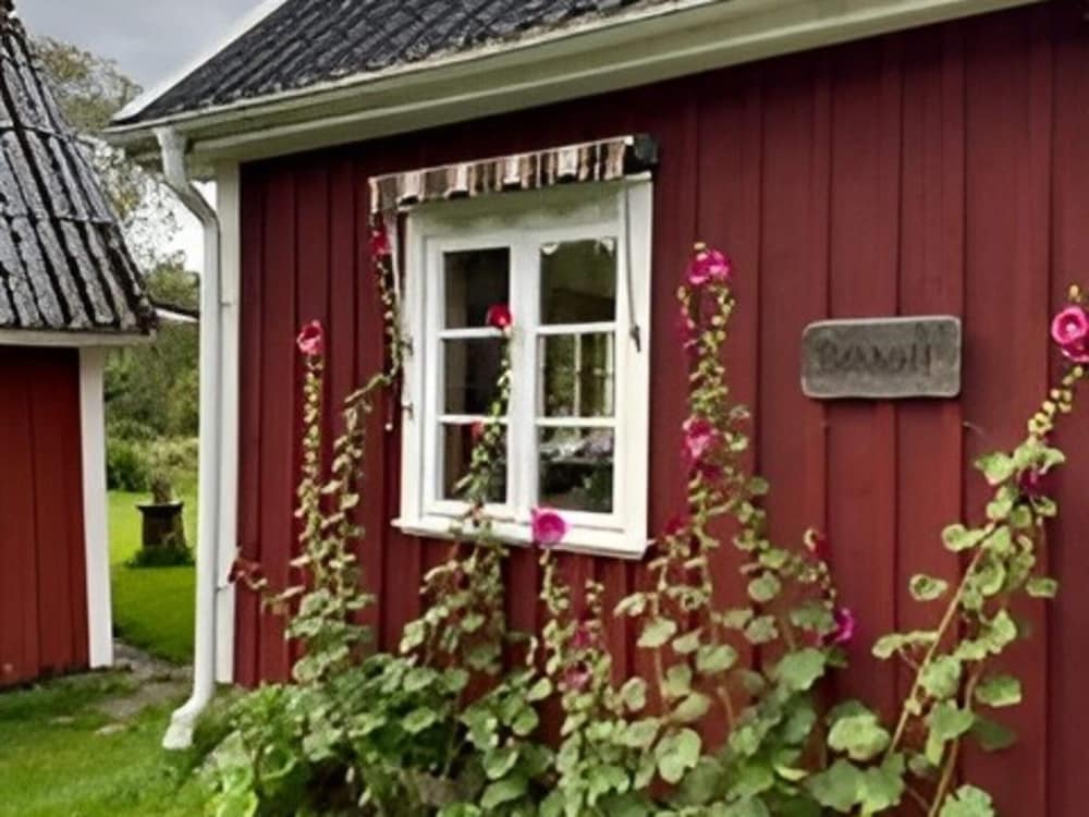 3 Bedroom Holiday Home With Sauna