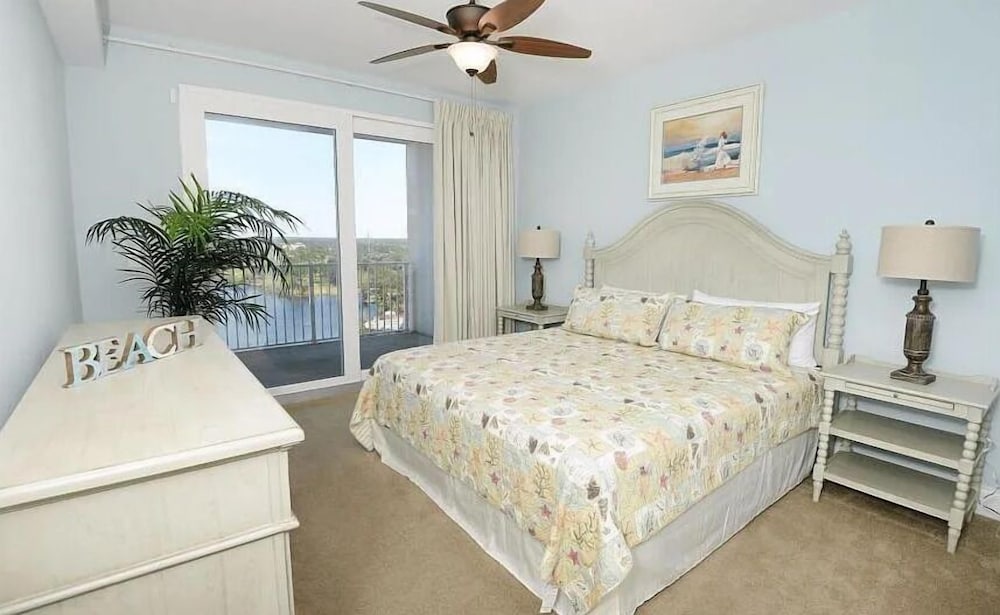 Laketown Wharf 331