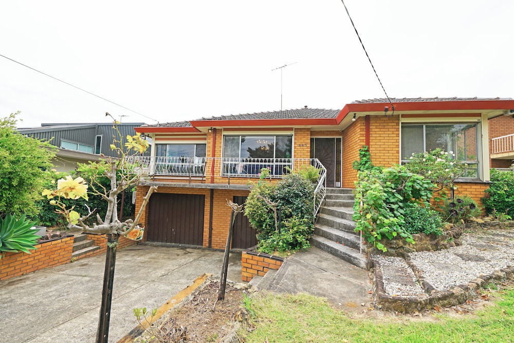 Doncaster Brick Family Home