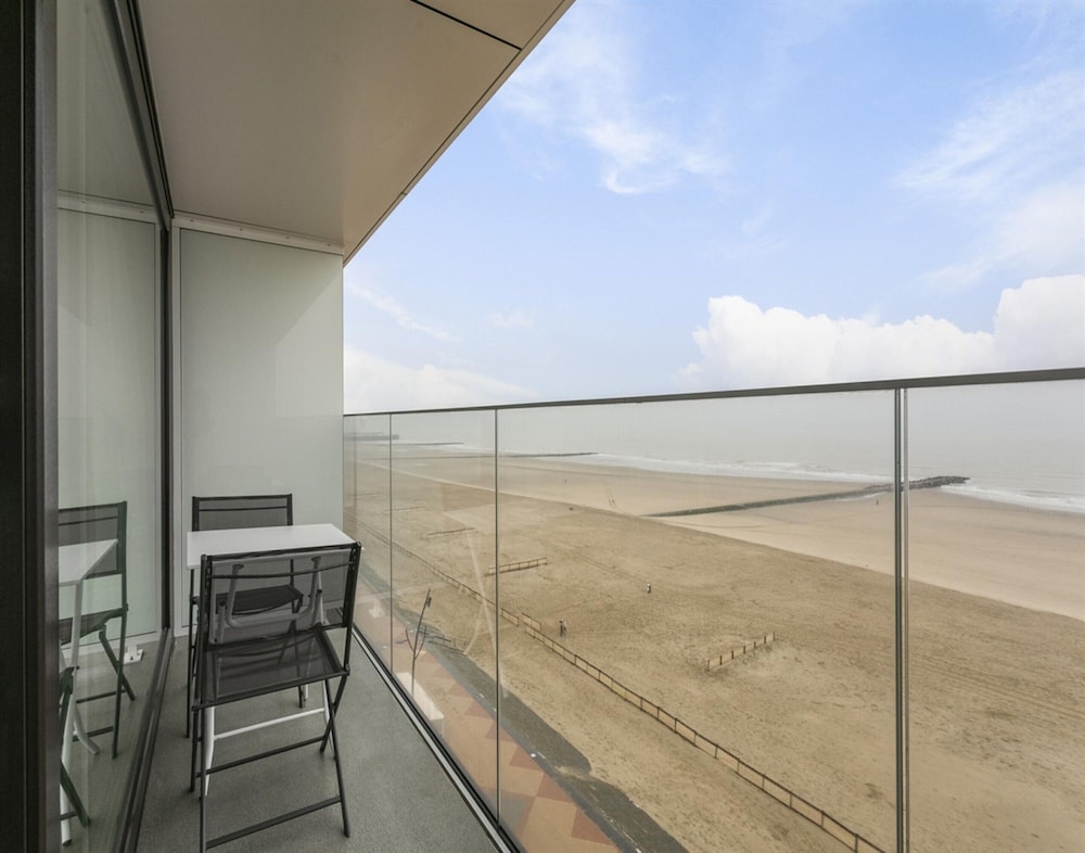 Apartment in Blankenberge With Sea Views