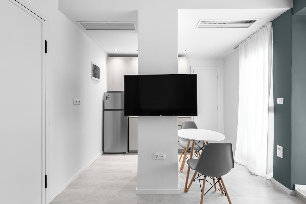 DeniZen Boutique Apartments, Nilie Hospitality MGMT