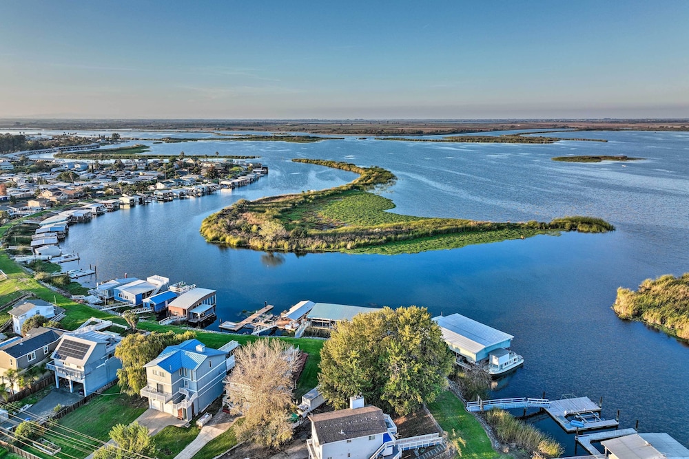 Bethel Island Sanctuary w/ Dock & Boathouse view 4