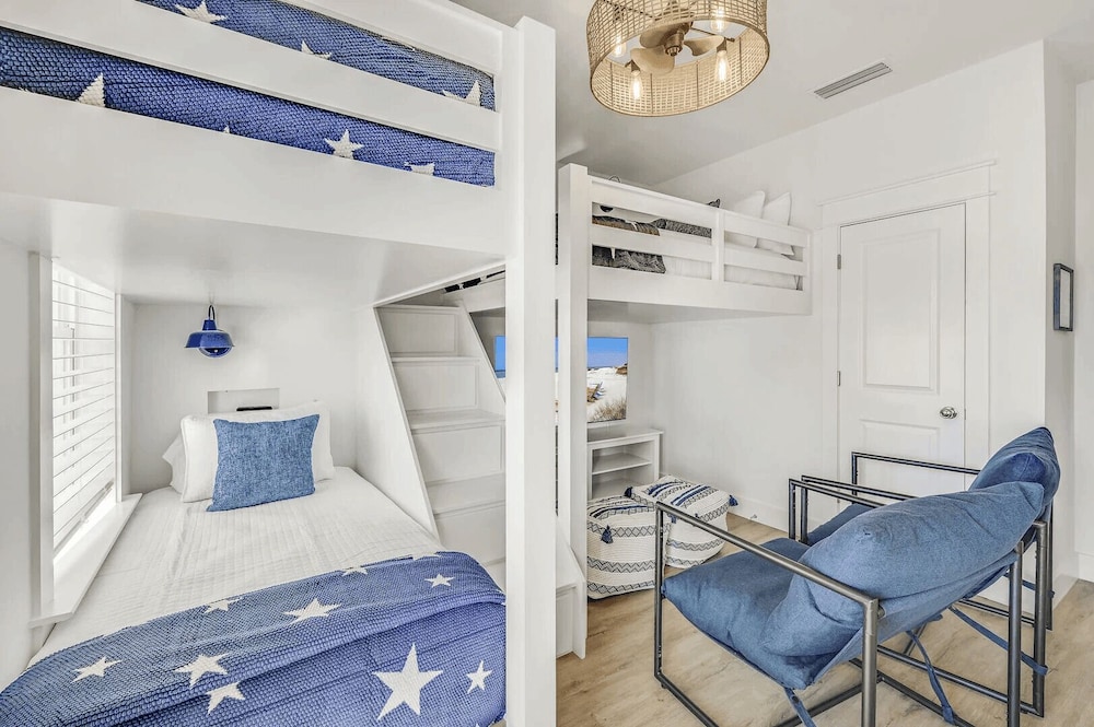 Newly Built, Walk to Dune Allen Beach, Pool 30A Ocean Pearl by Avantstay