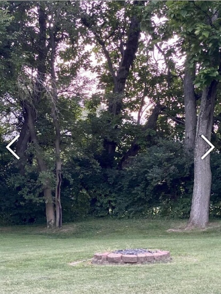 Yellow Springs Motel view 5