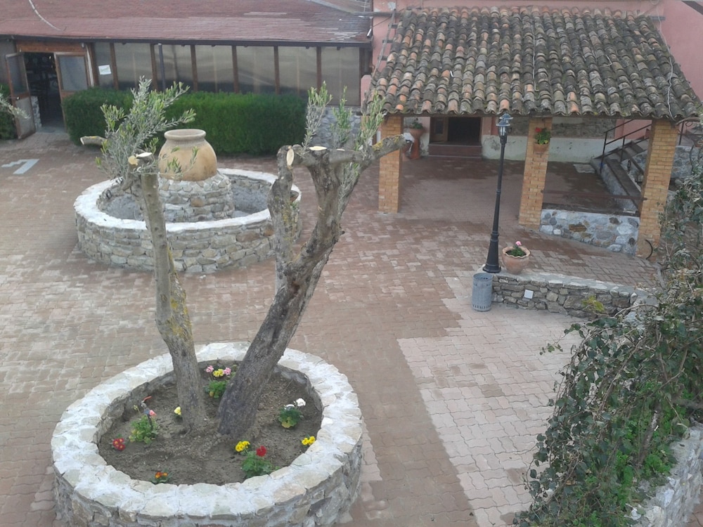 Agriturismo La Spina Santa