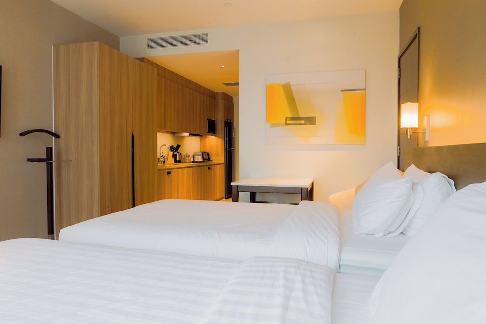Hotel Residences at Acqua