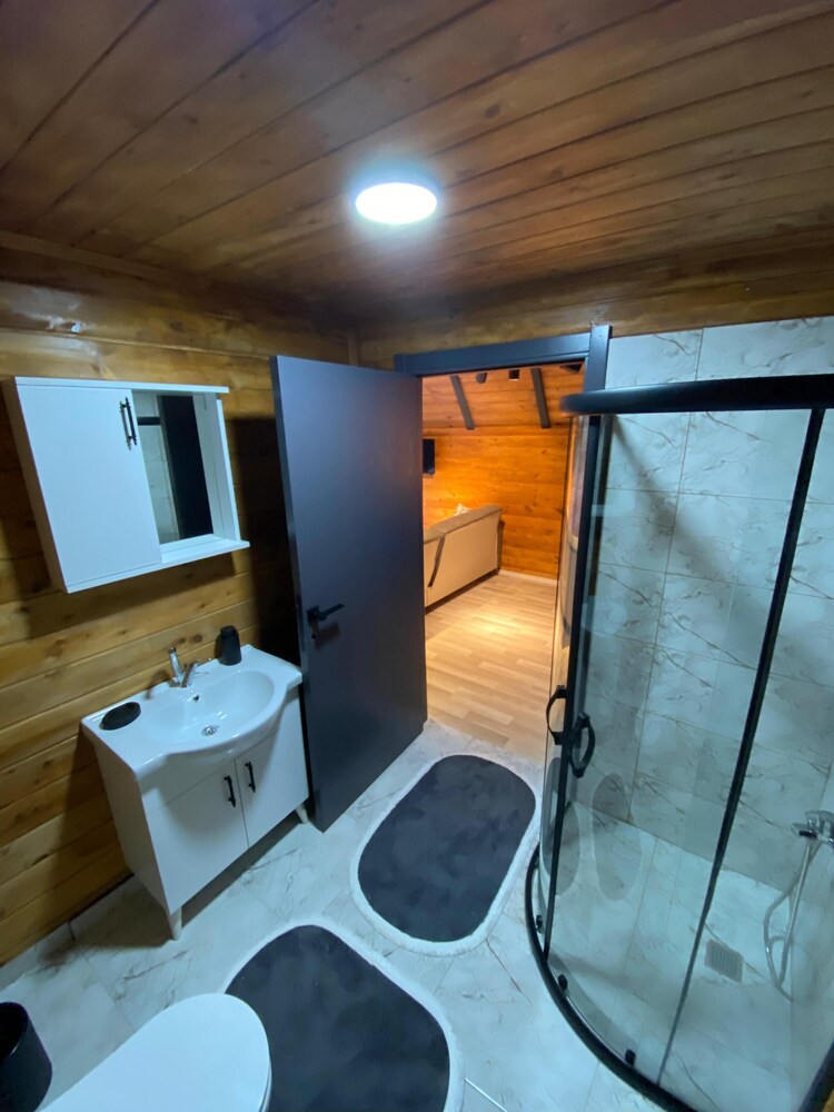 Tozkaban Bungalov