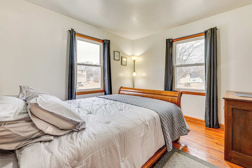 Hike, Fish & Boat: Lake Mills Home w/ Yard
