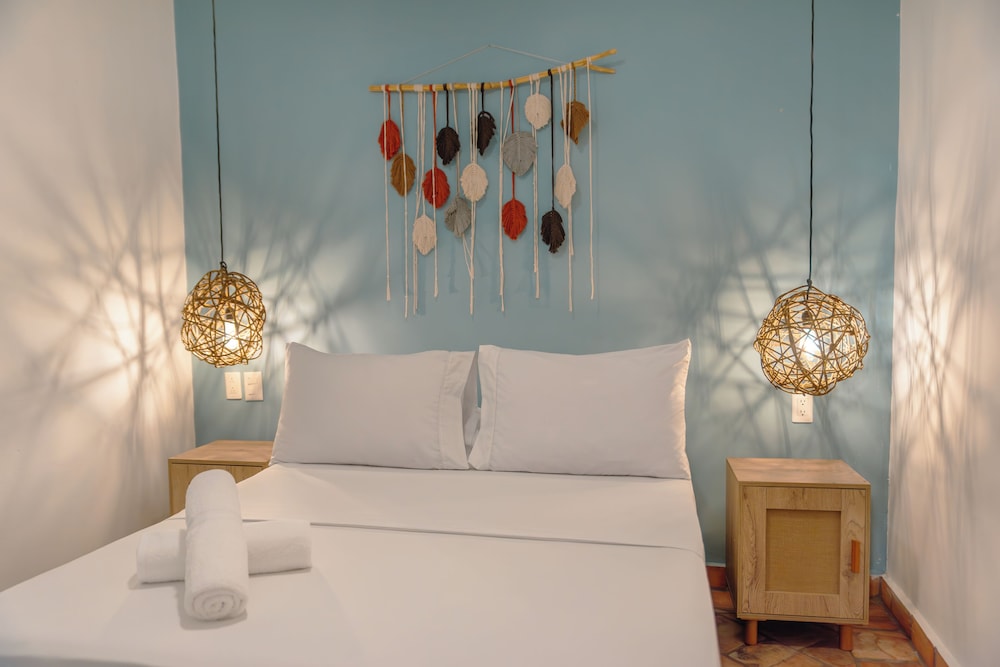 Traveler Hostel