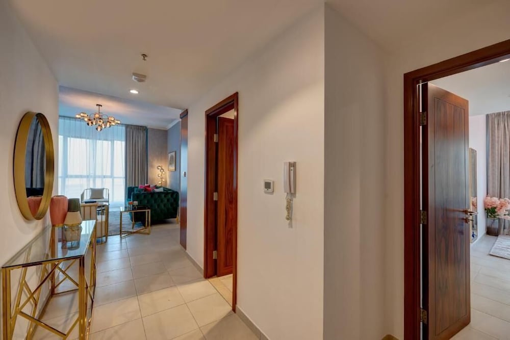 Durrani Homes Luxe Living with Burj Khalifa and Fountain View third room without partition