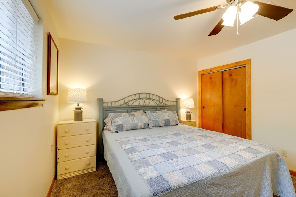 Payson Vacations - Rustic Pine Retreat w/ Fenced 1-acre Yard - Property Image 4