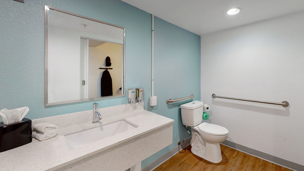 voco College Station Aggieland by IHG