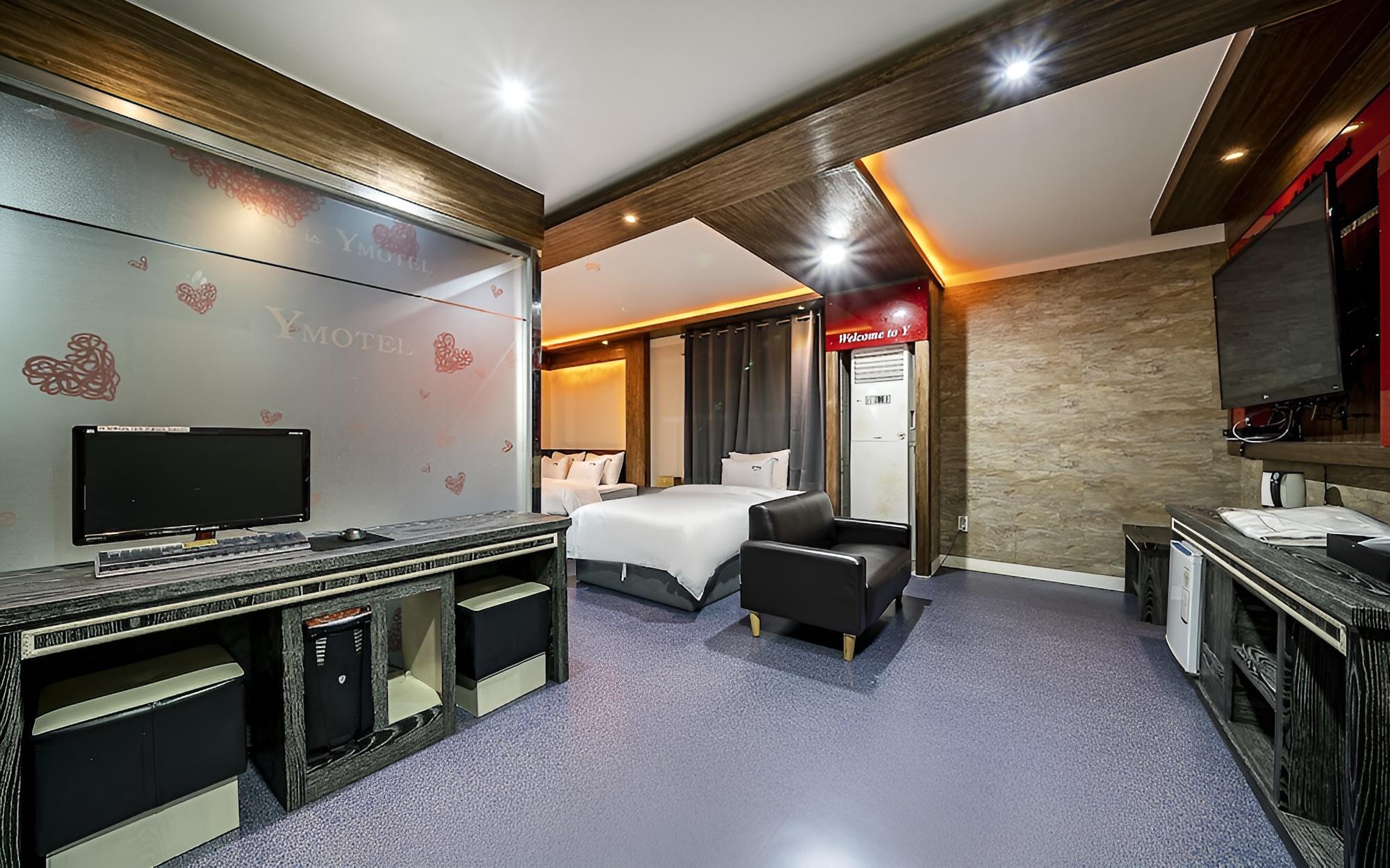 Gimhae Jangyu Vibe Hotel