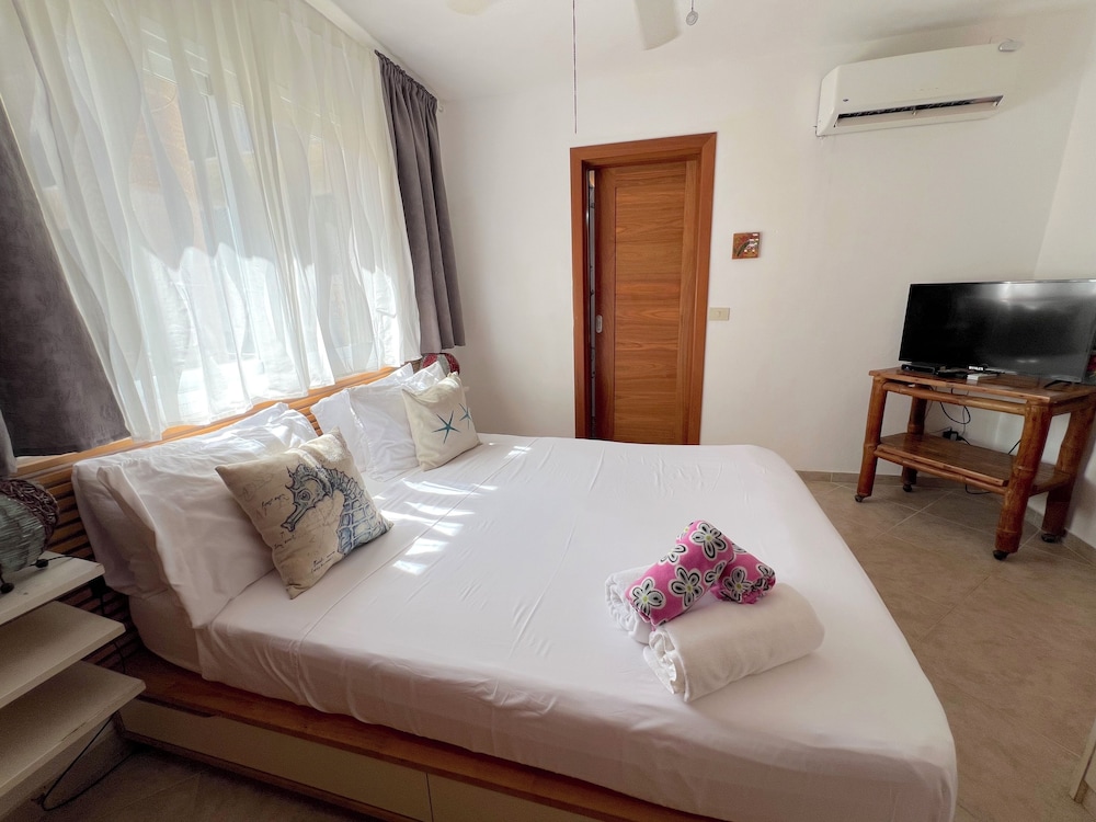 TROPICAL VILLAS playa LOS CORALES