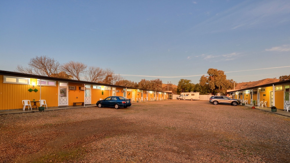 Bushmans Motor Inn