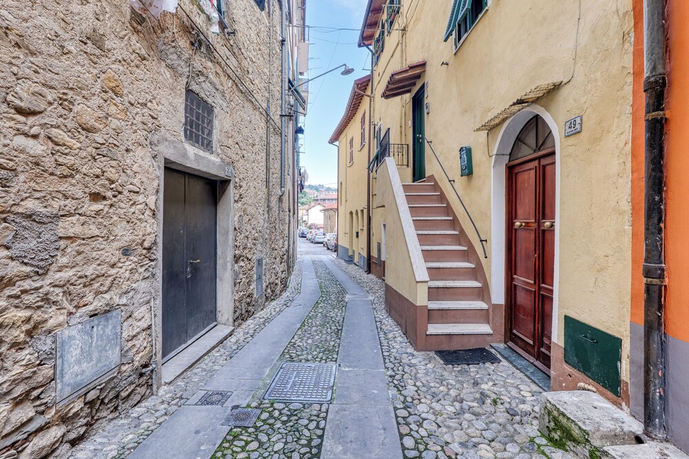 Casa Oneglia vicino stazione Imperia