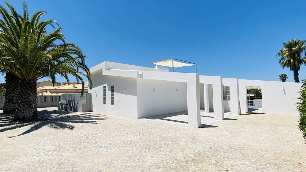 Moderna CIP view 3