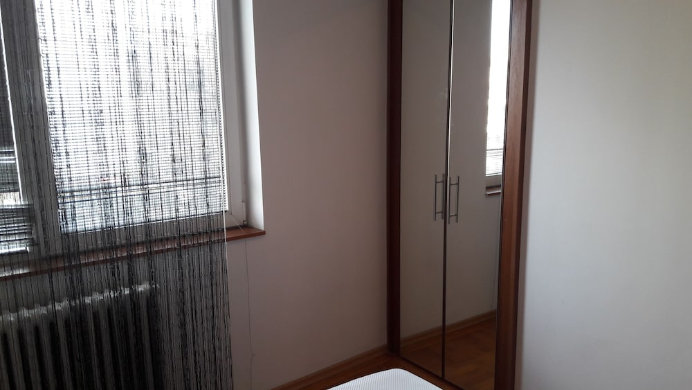 Km 0 Deluxe Apartment Old Town view 4