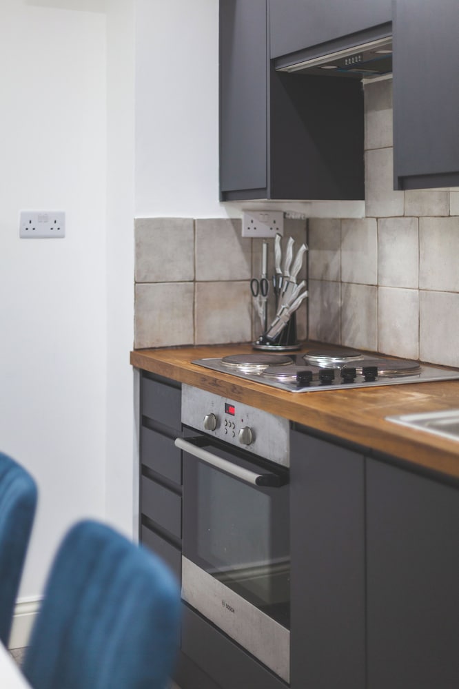 The Cricklewood Collection