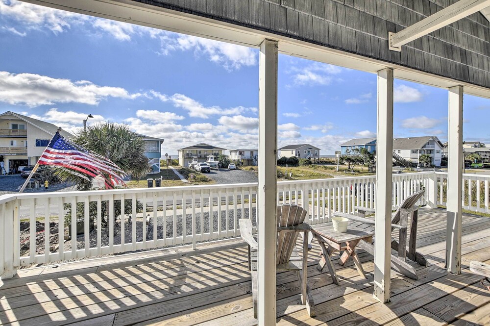 Holden Beach Family Abode - Steps to Ocean! view 4