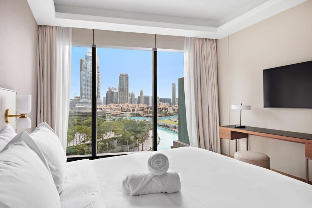 Luxurious 3-bedroom Apartment Facing Burj Khalifa in The Address Dubai Opera