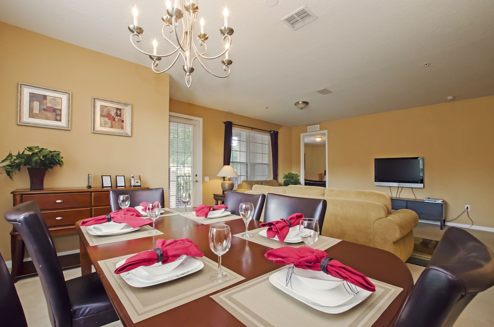 3BD 2BA Condo Sleeps 8 Gold RVC30683 Bedroom RHOF