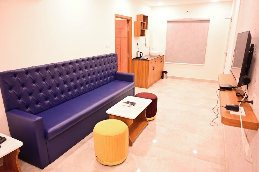 Elite Hotel Karimnagar