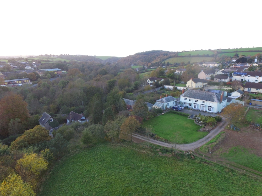 Lowerfield House