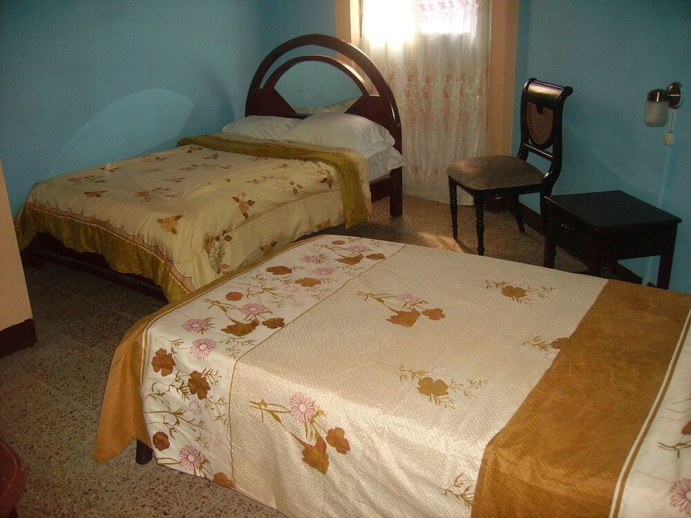 Hotel Eloy Alfaro - Hostel