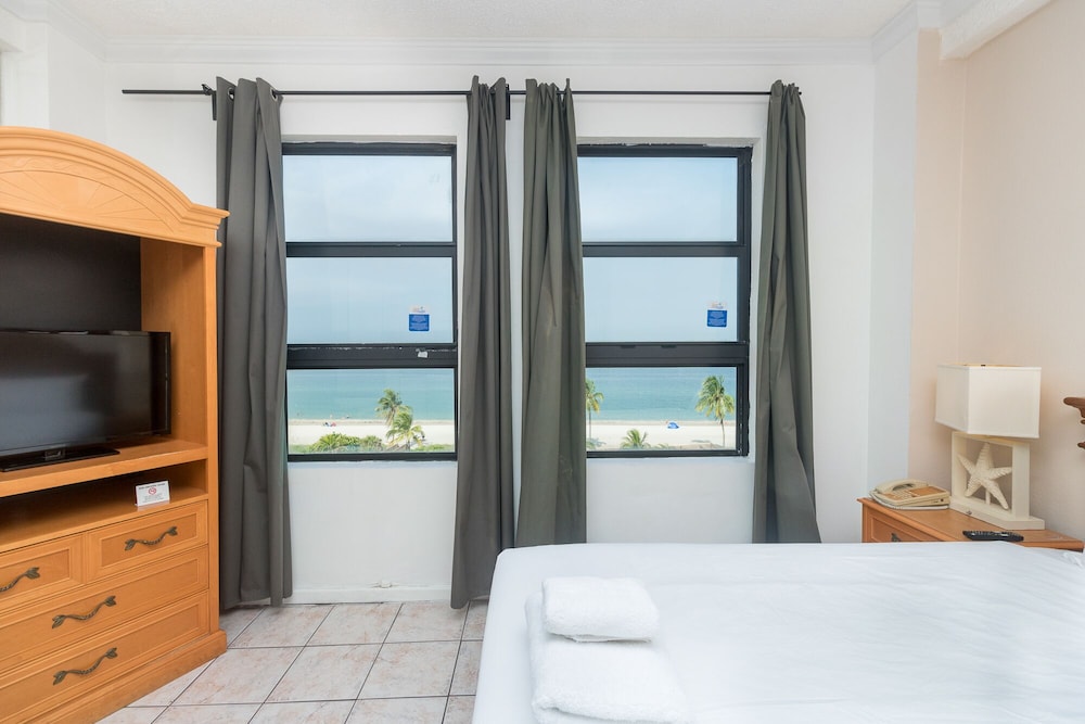 760 Ocean View Hollywood Beach view 3