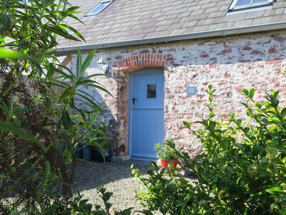Pembroke Vacations - Swallows Cottage - Property Image 2