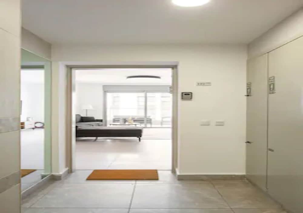 Fresh 3BR APT 32 Floor See View Tower