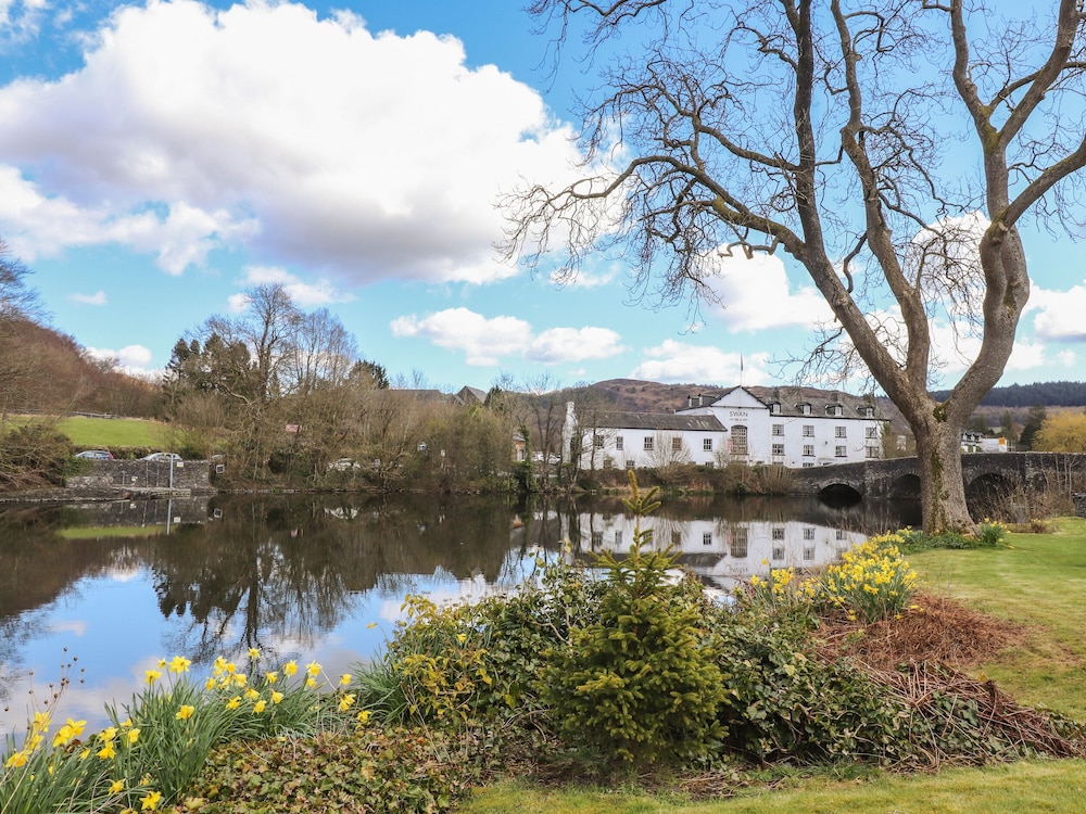 Riverside Retreat