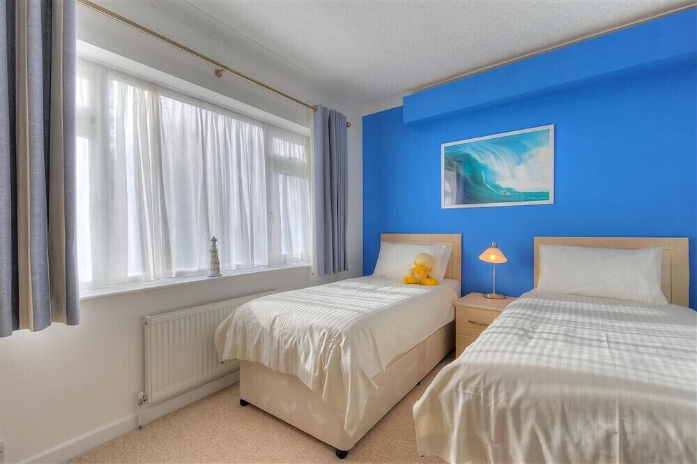 1 Harbour Heights