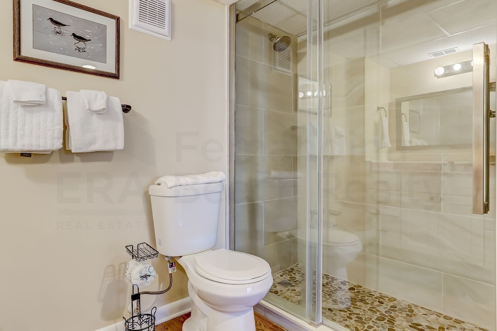 Fernandina Beach Vacations - Enchanting Ground Unit Condo Few Steps Away from the Ocean Side by RedAwning - Property Image 19