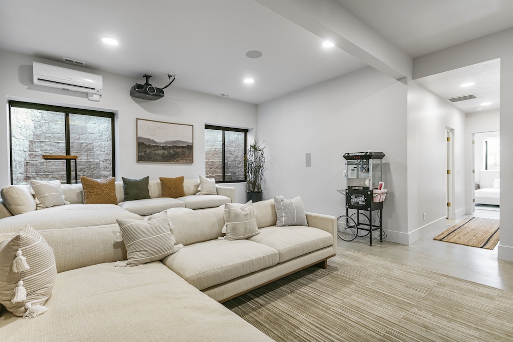 1506 W Orion Way - Skyridge 6 Br Home With Hot Tub 6 Bedroom Home