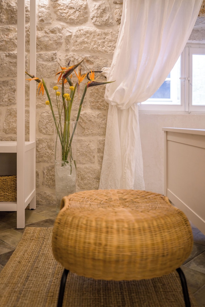 Luxury Apartment Lina - II