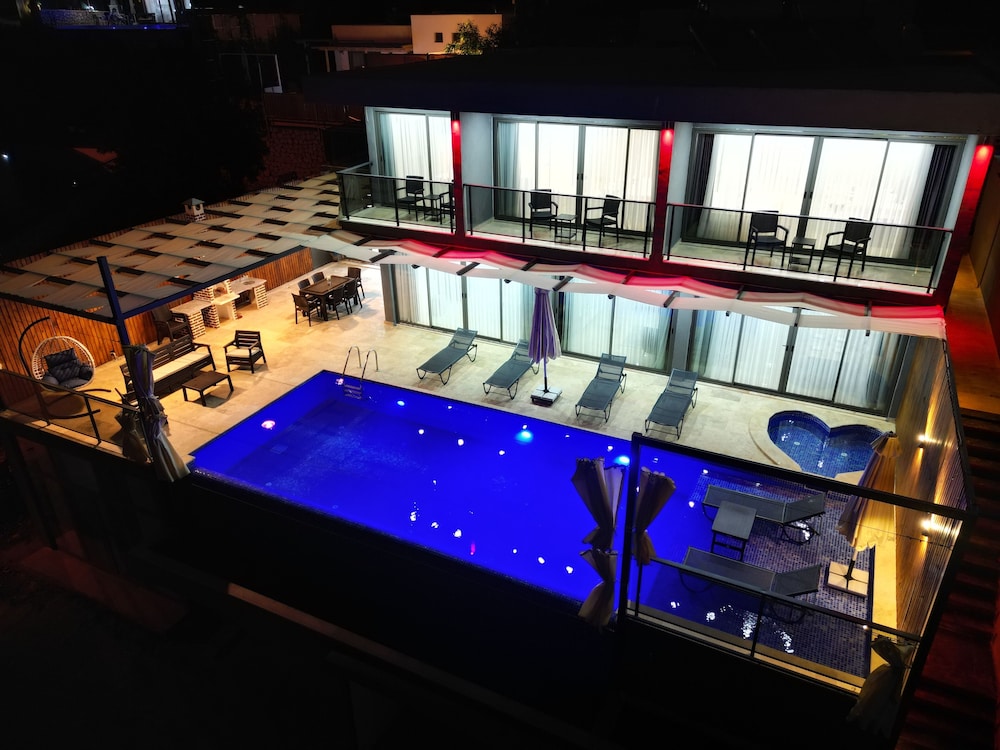 Grand Emora Villas