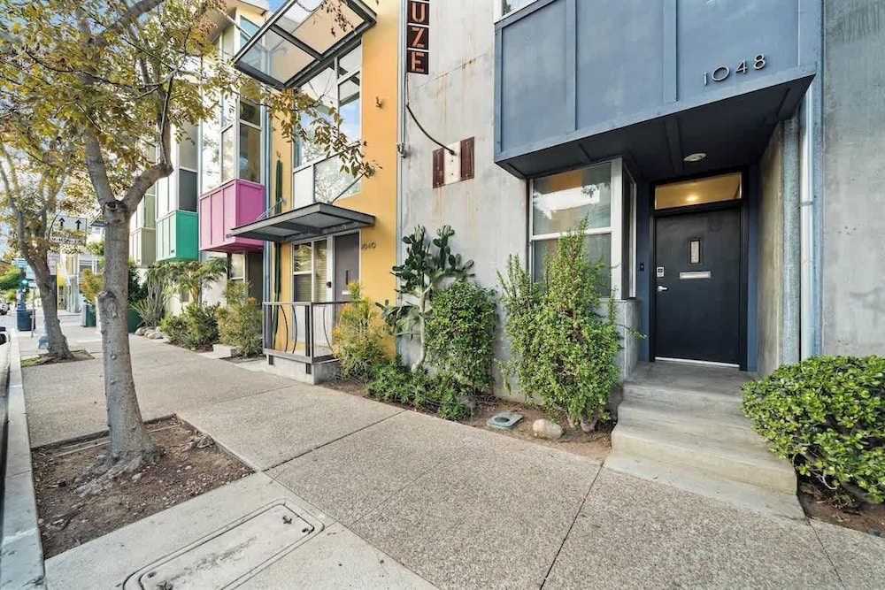 Gaslamp Row House - Sleeps 8 Private Garage AC